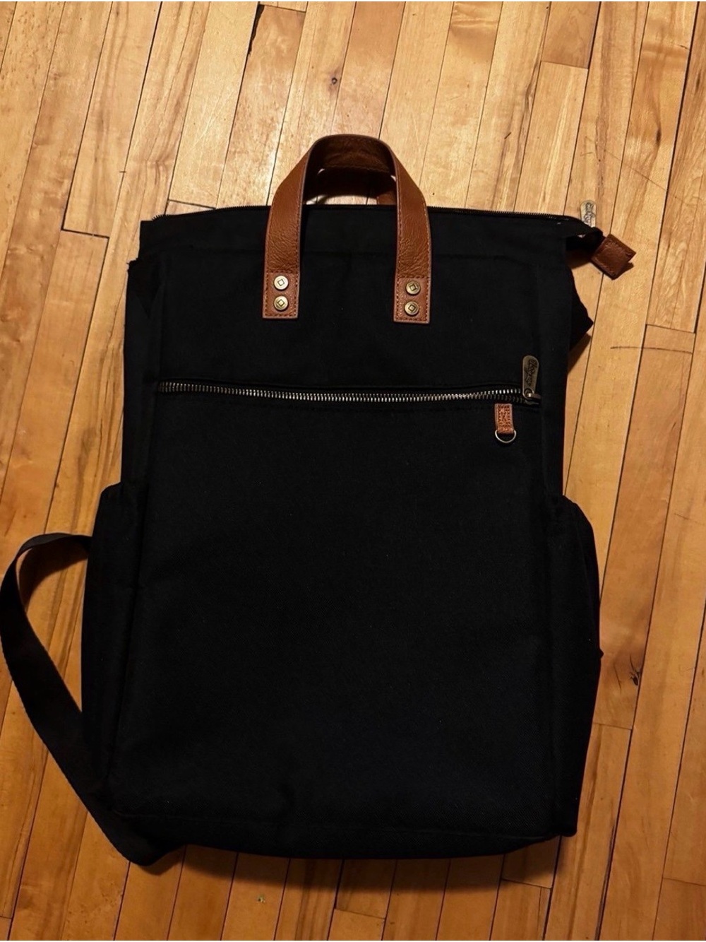 Black canvas thirty-one back pack